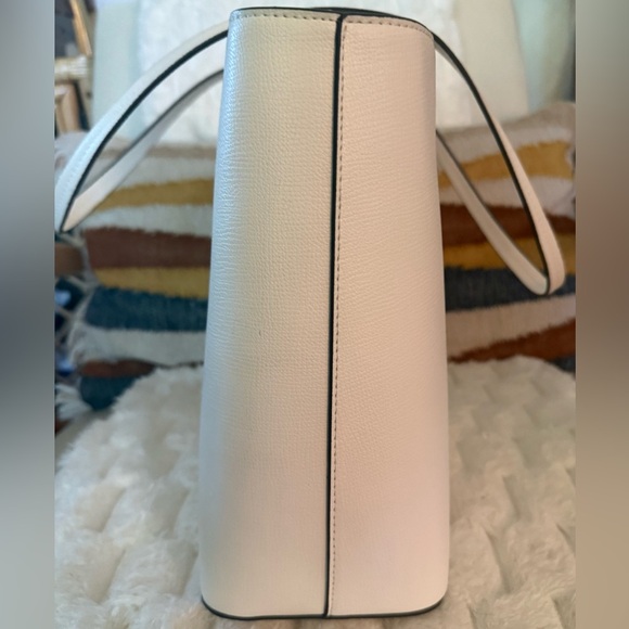 Karl Lagerfeld Paris Maybelle Tote Bag White Gold Chain Charm NWOT - Picture 5 of 11